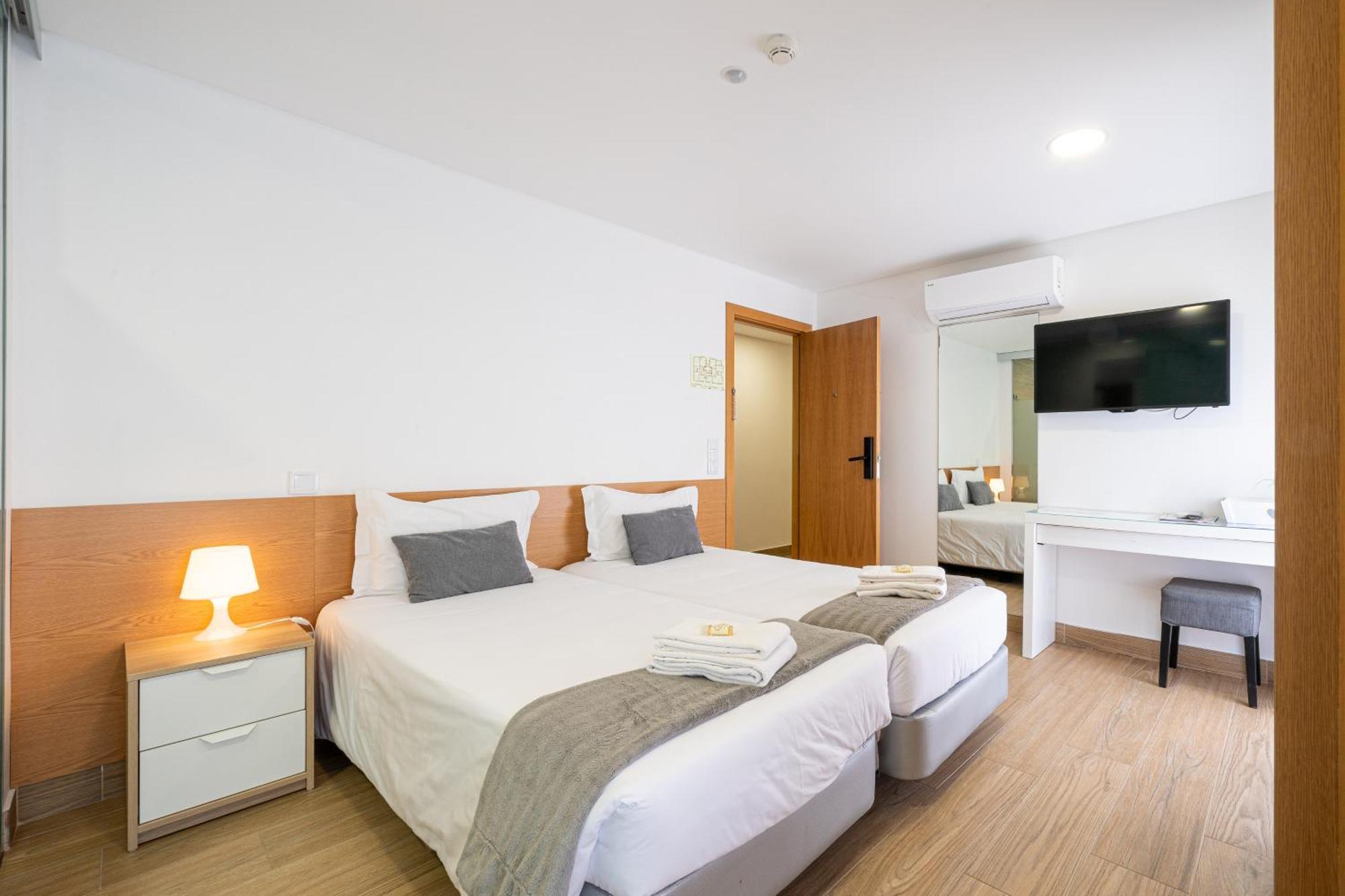 Central Suites 3 São João da Madeira Extérieur photo